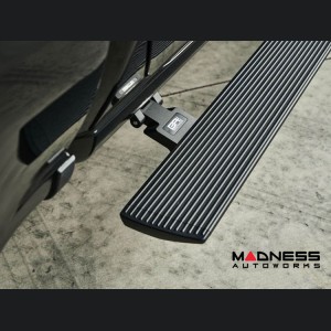 GMC Sierra Side Steps - E-Power Running Boards - Crew Cab - Body Armor 4x4